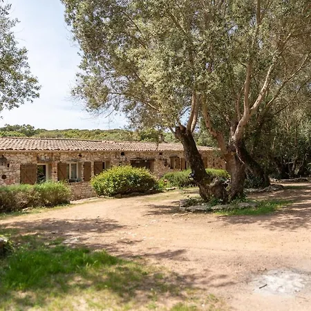 La Bergerie 1 *